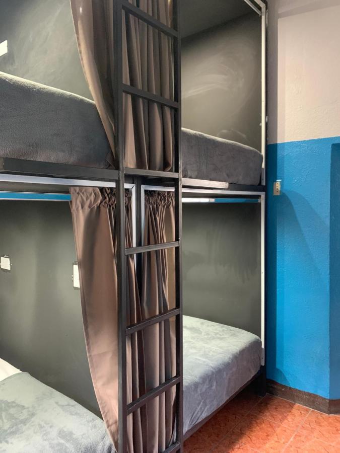 One Day Trip Hostel Антигуа-Гватемала Экстерьер фото