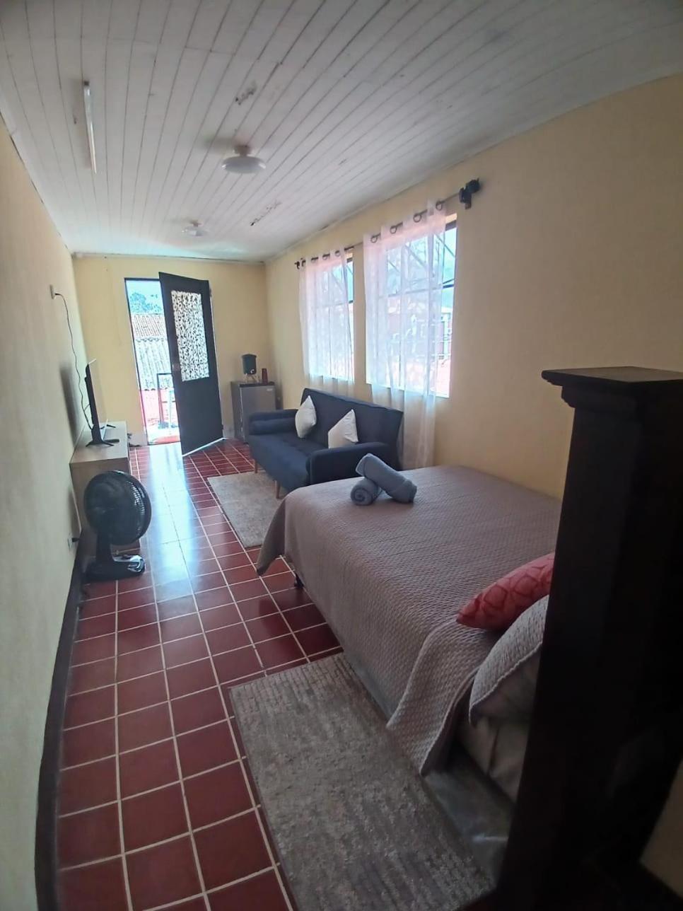 One Day Trip Hostel Антигуа-Гватемала Экстерьер фото